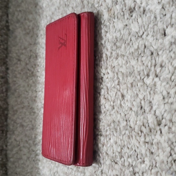 LOUIS VUITTON RED EPI KEYHOLDER AUTHENTIC - Picture 8 of 8